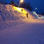Διαμέρισμα Warm And Cozy In Tromso, Free Parking And Near Both Airport, Nature And Busses *