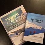 Warm And Cozy In Tromso, Free Parking And Near Both Airport, Nature And Busses Διαμέρισμα