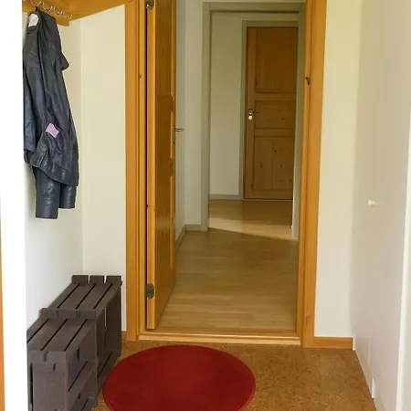 Warm And Cozy In Tromso, Free Parking And Near Both Airport, Nature And Busses *