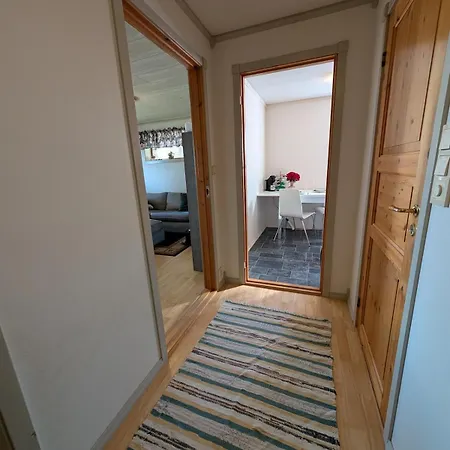 Warm And Cozy In Tromso, Free Parking And Near Both Airport, Nature And Busses Apartamento Tromsø