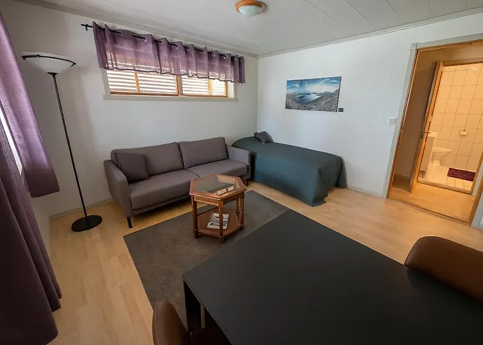 Apartamento Warm And Cozy In Tromso, Free Parking And Near Both Airport, Nature And Busses *